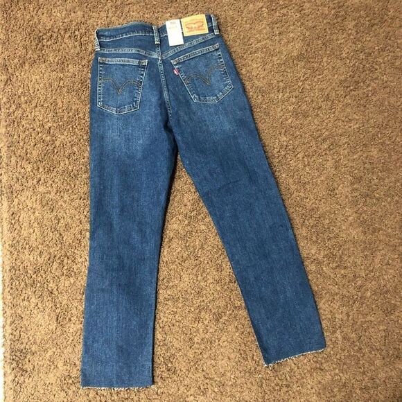 New Levi’s Queen of the Meadow Distressed High Waist Straight Leg Jeans For Wome - Picture 10 of 12